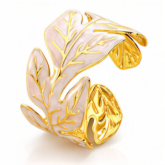 Xavelea Ivory Leaf Ring / 91579